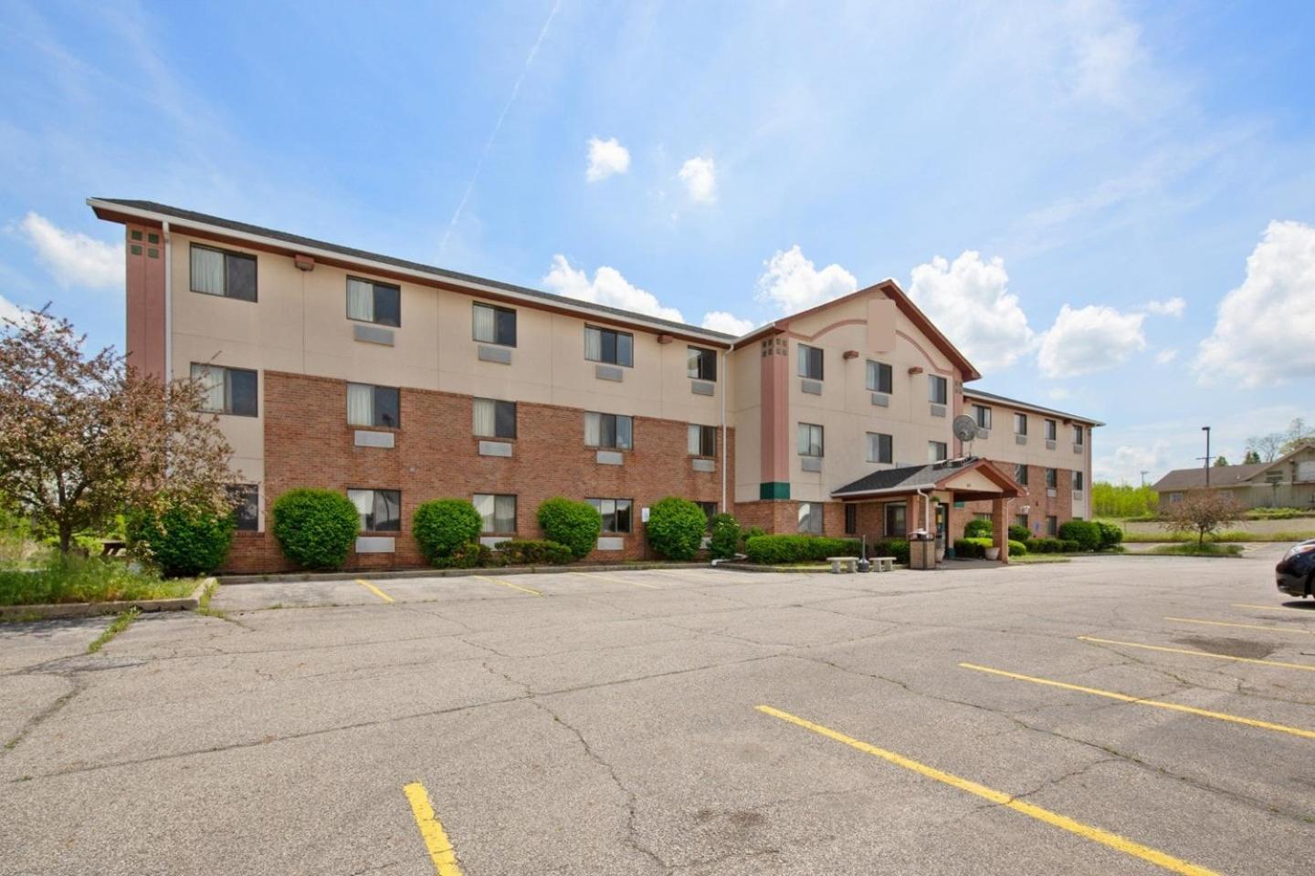 Oyo Hotel Portage I-94 Екстер'єр фото