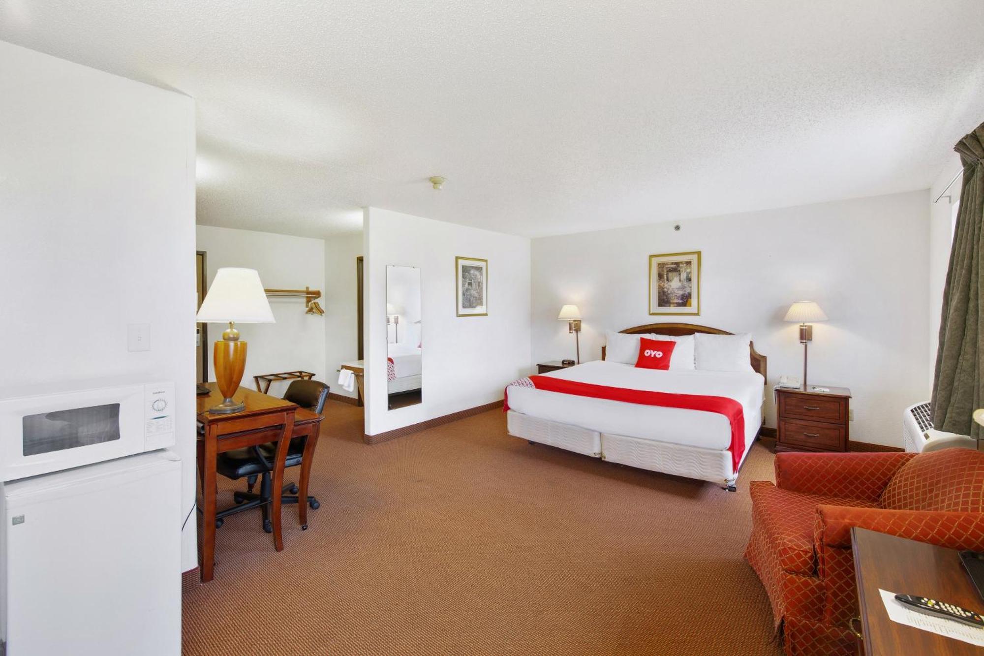 Oyo Hotel Portage I-94 Екстер'єр фото