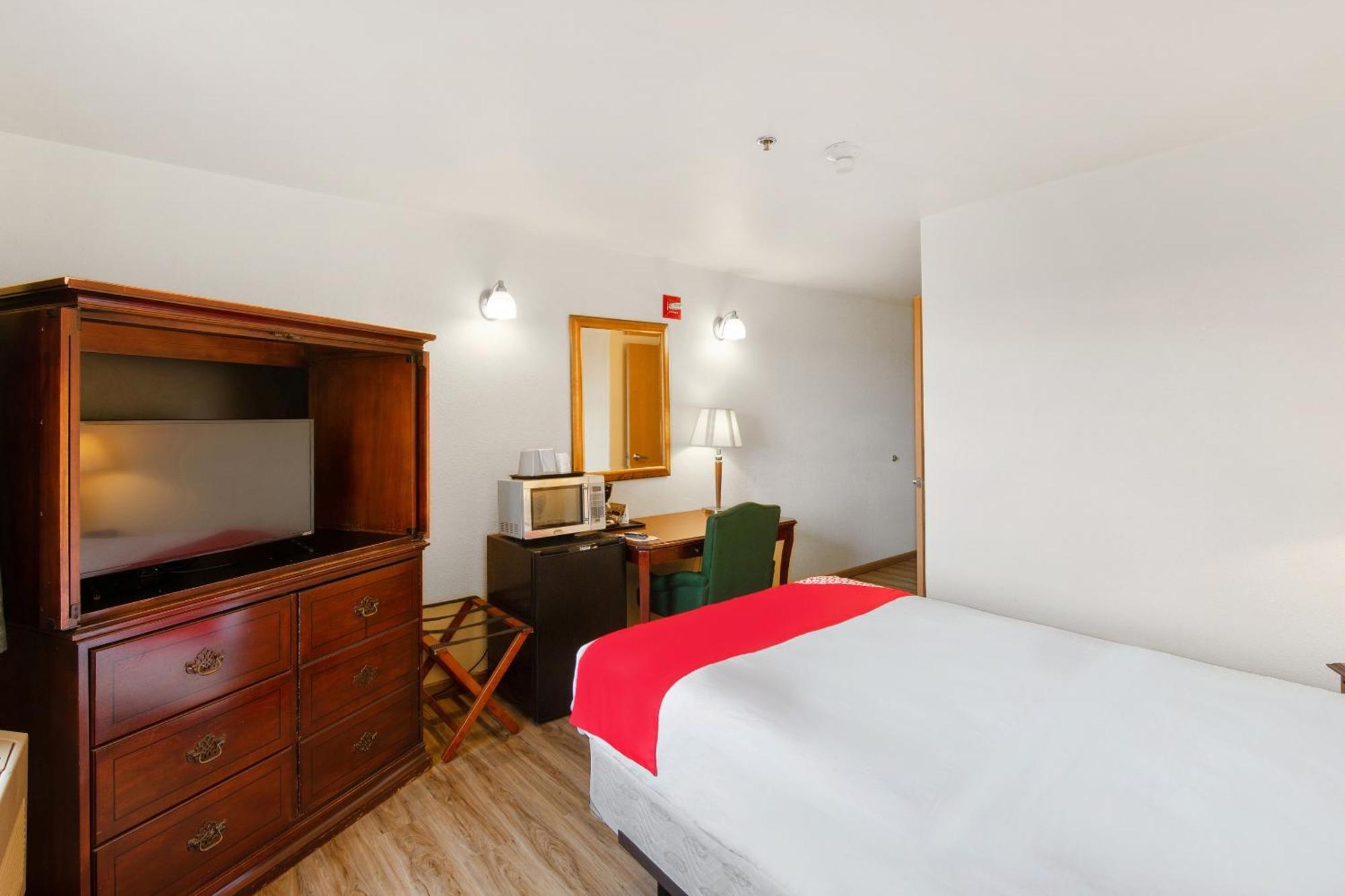 Oyo Hotel Portage I-94 Екстер'єр фото